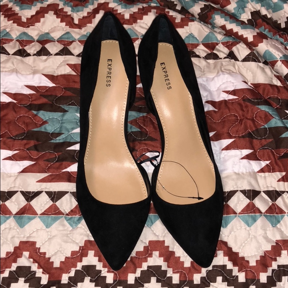 New never been worn suede express 3 in heel